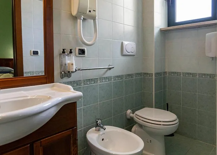 皮纳餐厅酒店 酒店 Isola del Gran Sasso dʼItalia