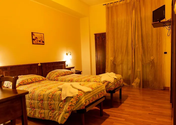 Hotel Pina Ristorante Isola del Gran Sasso dʼItalia