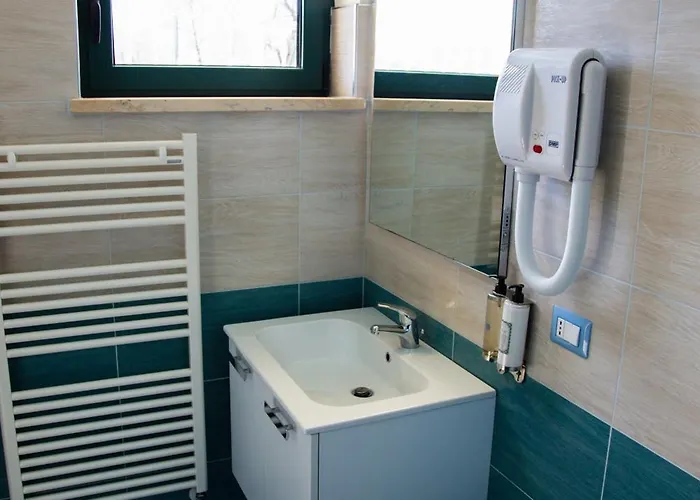 皮纳餐厅酒店 酒店 Isola del Gran Sasso dʼItalia