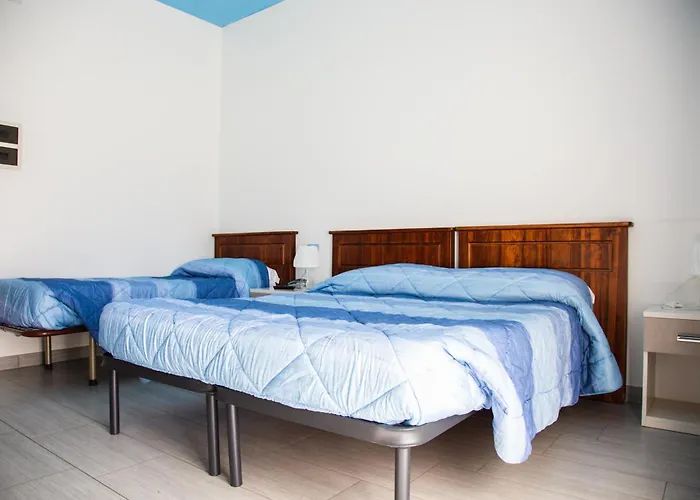 皮纳餐厅酒店 Isola del Gran Sasso dʼItalia